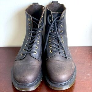 Dr.Martens 1460 laced-up leather boots pascal harvest